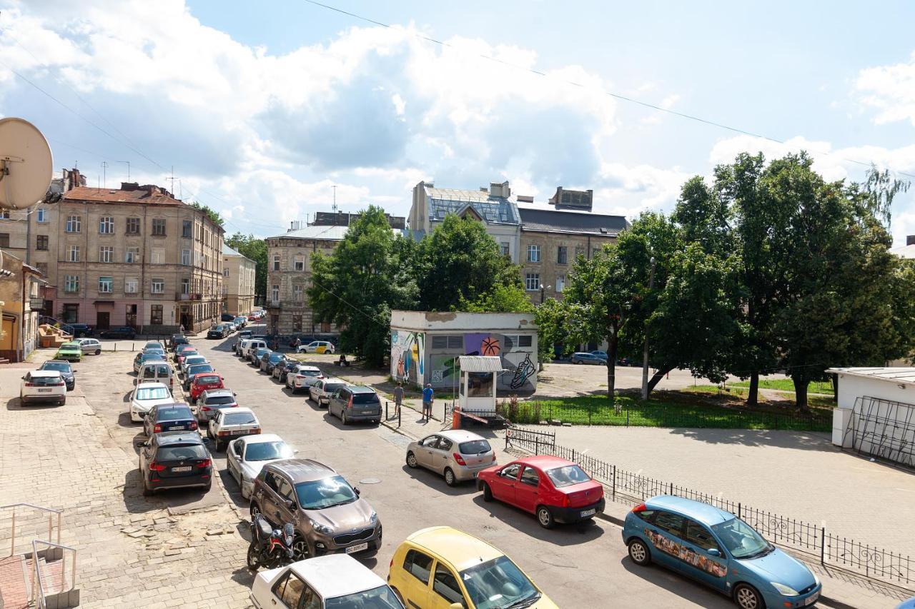 Studio Near Opera Lviv Ngoại thất bức ảnh